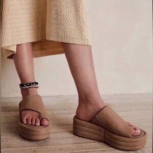 Free People Hayes Flatform Platform Sandals in Brown Women’s Sz 37 / US 7 Shoes